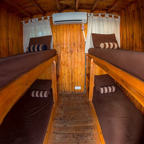 Alcira Phinisi Boat Cabin Single Bed